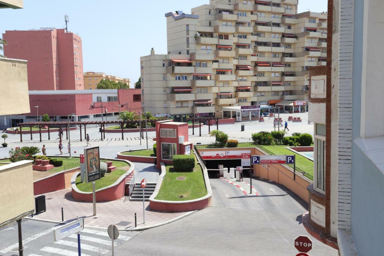 Hostal La Campana Ла-Лінеа-де-ла-Консепсьйон Екстер'єр фото